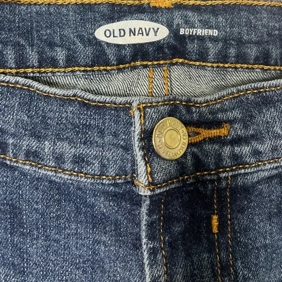 Old Navy Boyfriend Distressed Jeans Raw hem Size 2 - Picture 3 of 5